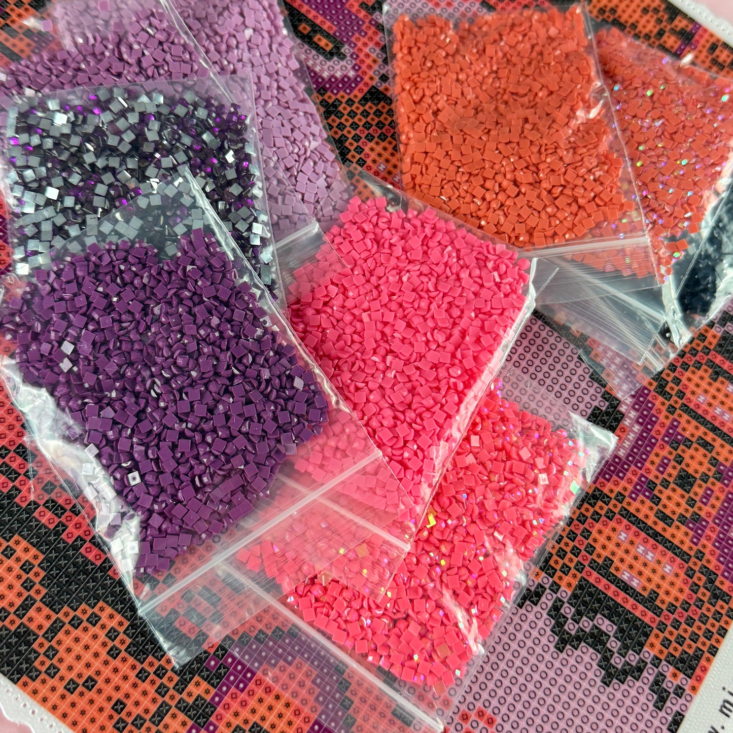 Glamour Snake - Light Violet Salmon