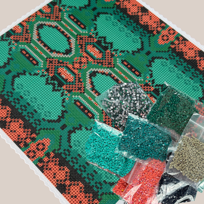 DIY DESIGN PANEL | Glamour Snake