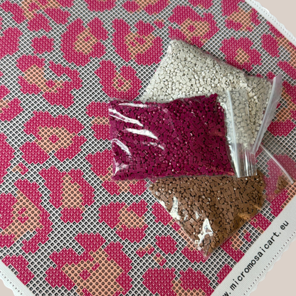 DIY DESIGN PANEL | Leo