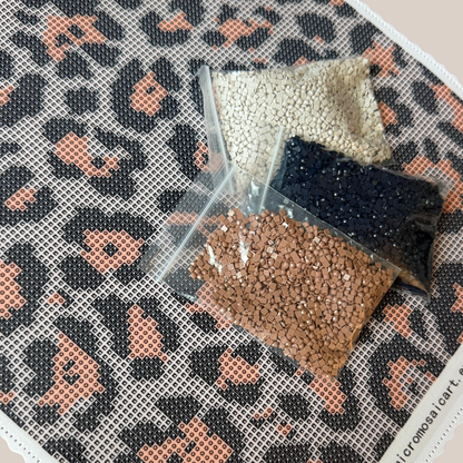DIY DESIGN PANEL | Leo