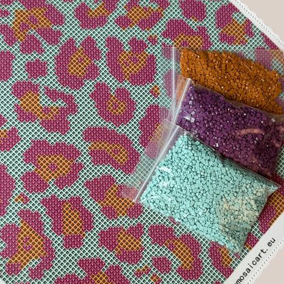 DIY DESIGN PANEL | Leo