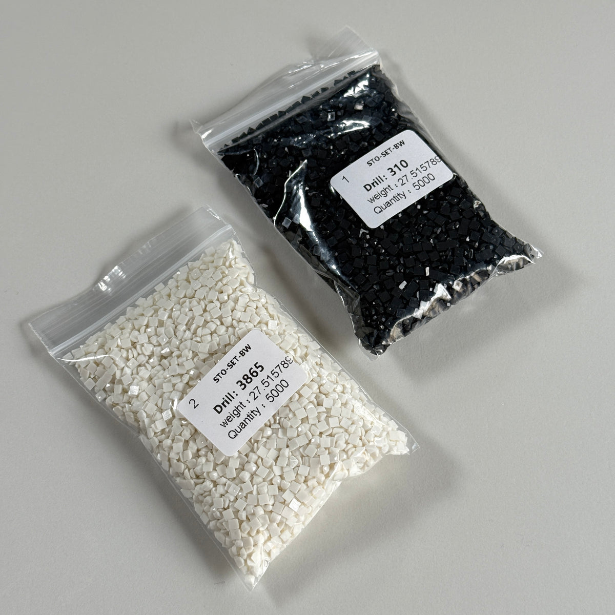 Steinchen-Set Schwarz-Weiß
