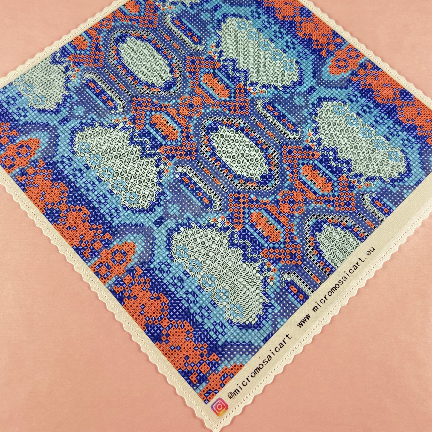 Glamour Snake - Pastel Blue