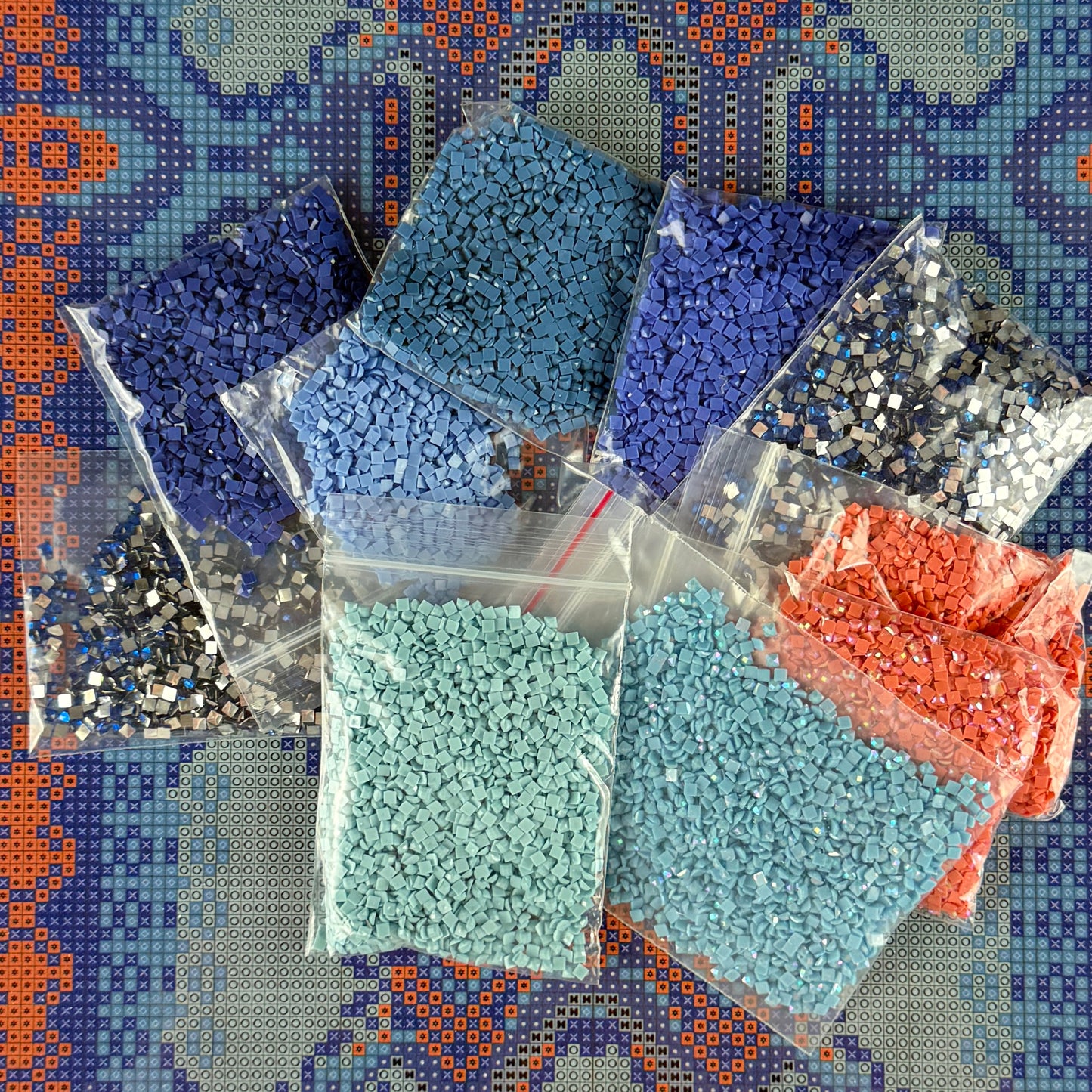Glamour Snake - Pastel Blue