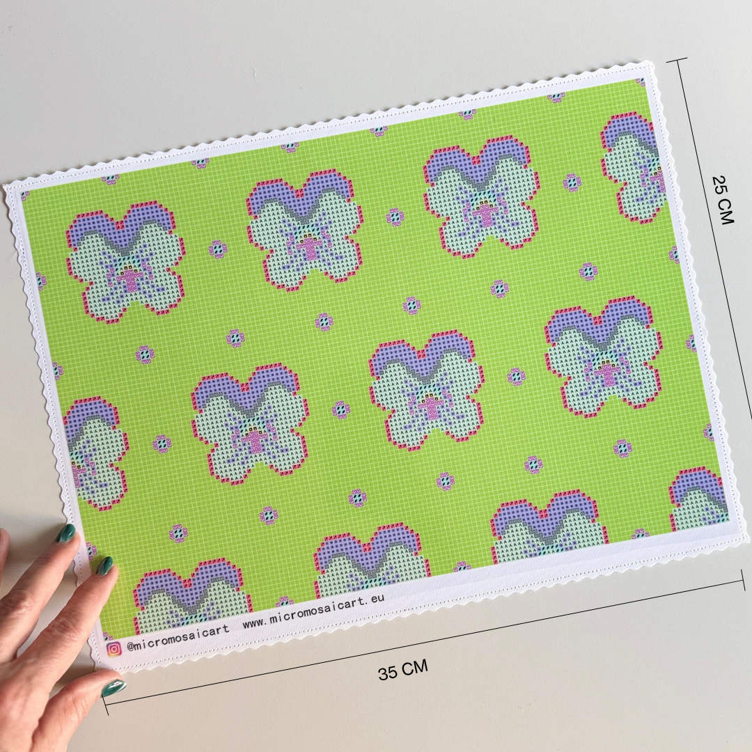 DIY DESIGN PANELS | Dancing Pansies