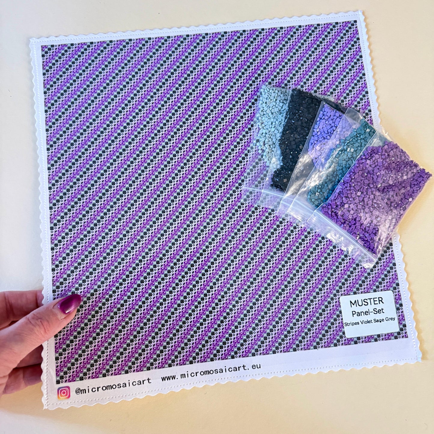 DIY DESIGN PANEL | Streifen
