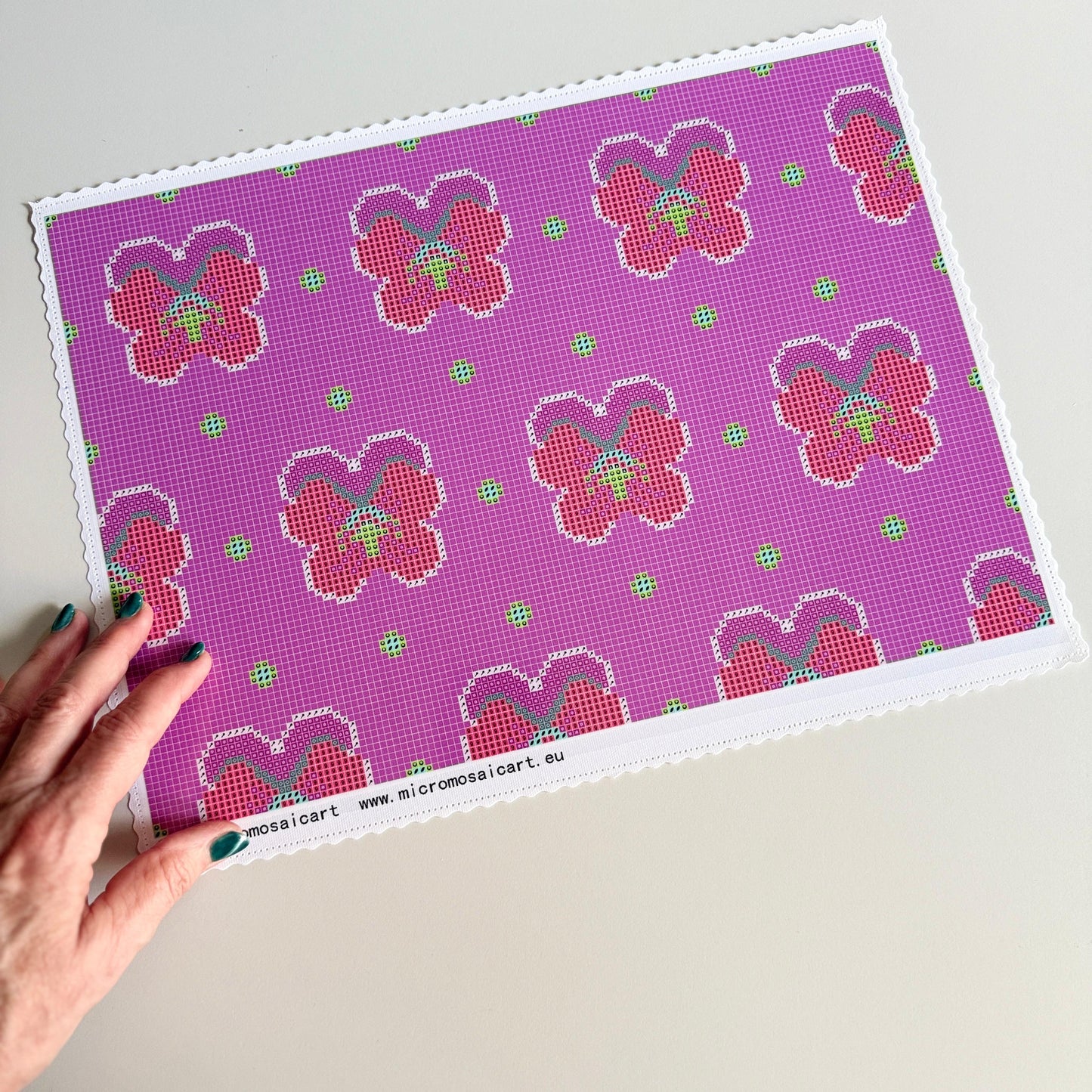 DIY DESIGN PANELS | Dancing Pansies