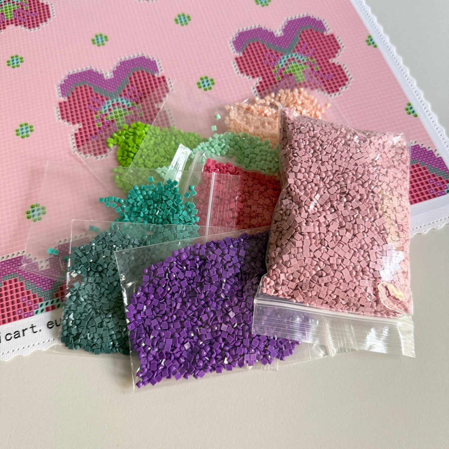 DIY DESIGN PANELS | Dancing Pansies