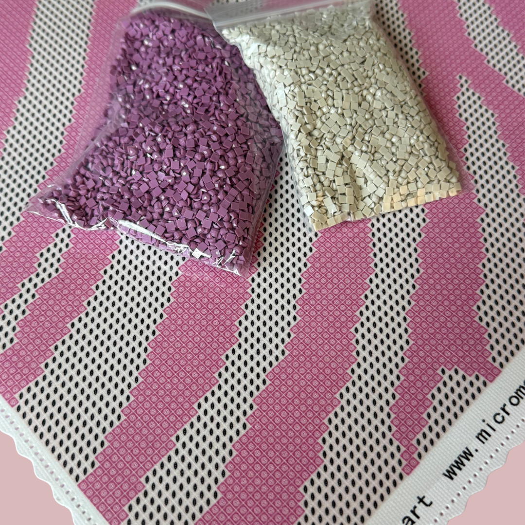 Micromosaicart Panel Zebra Berry Taupe, 25x25 cm, Stoffpanel mit Zebramuster, ideal für kreative DIY Nähprojekte